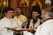 Orosz Atanáz letette a püspöki hitvallásokat