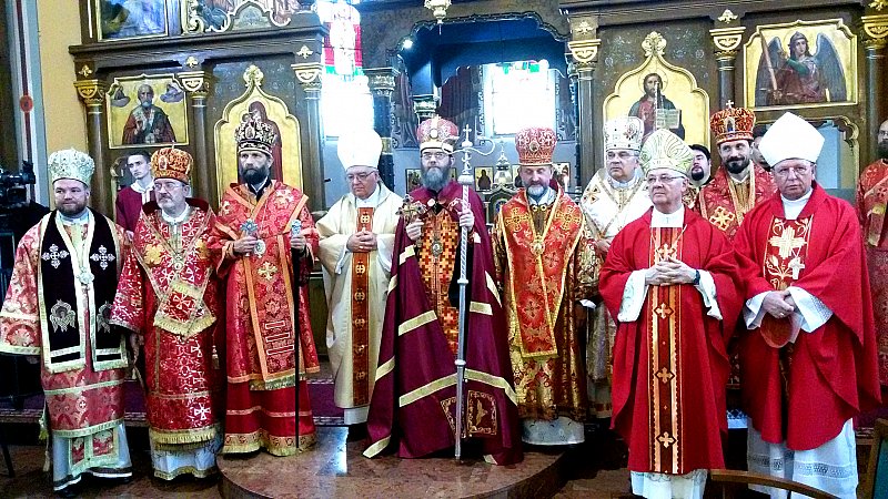 Miskolcon beiktatták dr. Orosz Atanáz atyát, a Miskolci Egyházmegye első püspökét