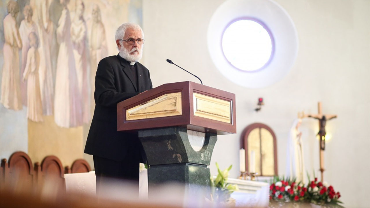A Szűzanya a megtérés forradalmát hirdeti – Konferencia a fatimai jelenések 100. évfordulóján