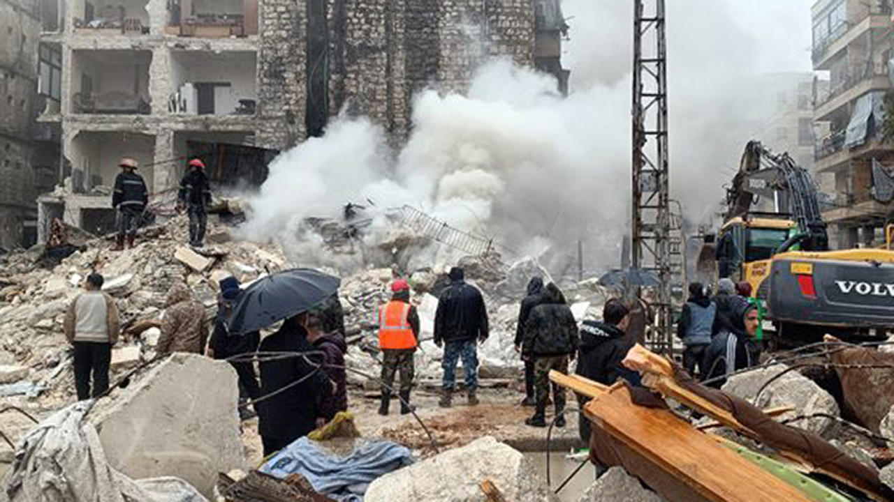 Mentőcsapattal segíti a törökországi földrengés áldozatait a Katolikus Karitász