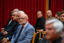 Kép szöveg