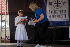Kép szöveg
