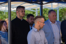 Kép szöveg