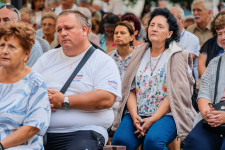 Kép szöveg
