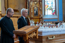 Kép szöveg