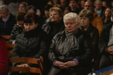 Kép szöveg