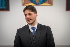 Kép szöveg