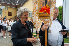 Kép szöveg