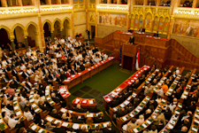 Befogadottak és befogadók – A 100 éves Hajdúdorogi Egyházmegye parlamenti emlékülése