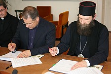 Önkormányzati ingatlanok ingyenes használatba adása a  Hajdúdorogi Görög Katolikus Egyházmegye részére