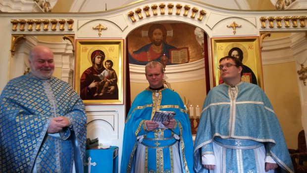 Szaplonczay Gergely atya első Szent Liturgiája Szegeden