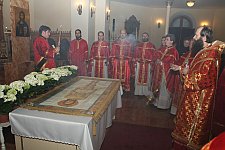 A szent három nap eseményei és a húsvéti feltámadási szertartás a nyíregyházi belvárosi püspöki templomban