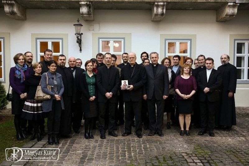 A Budapesti Görögkatolikus Helynökség papjaival találkozott Erdő Péter