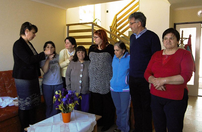 Beköltöztek a lakók a szakolyi Szent Lukács Görögkatolikus Szeretetszolgálat Ápoló- Gondozó Otthon új házaiba