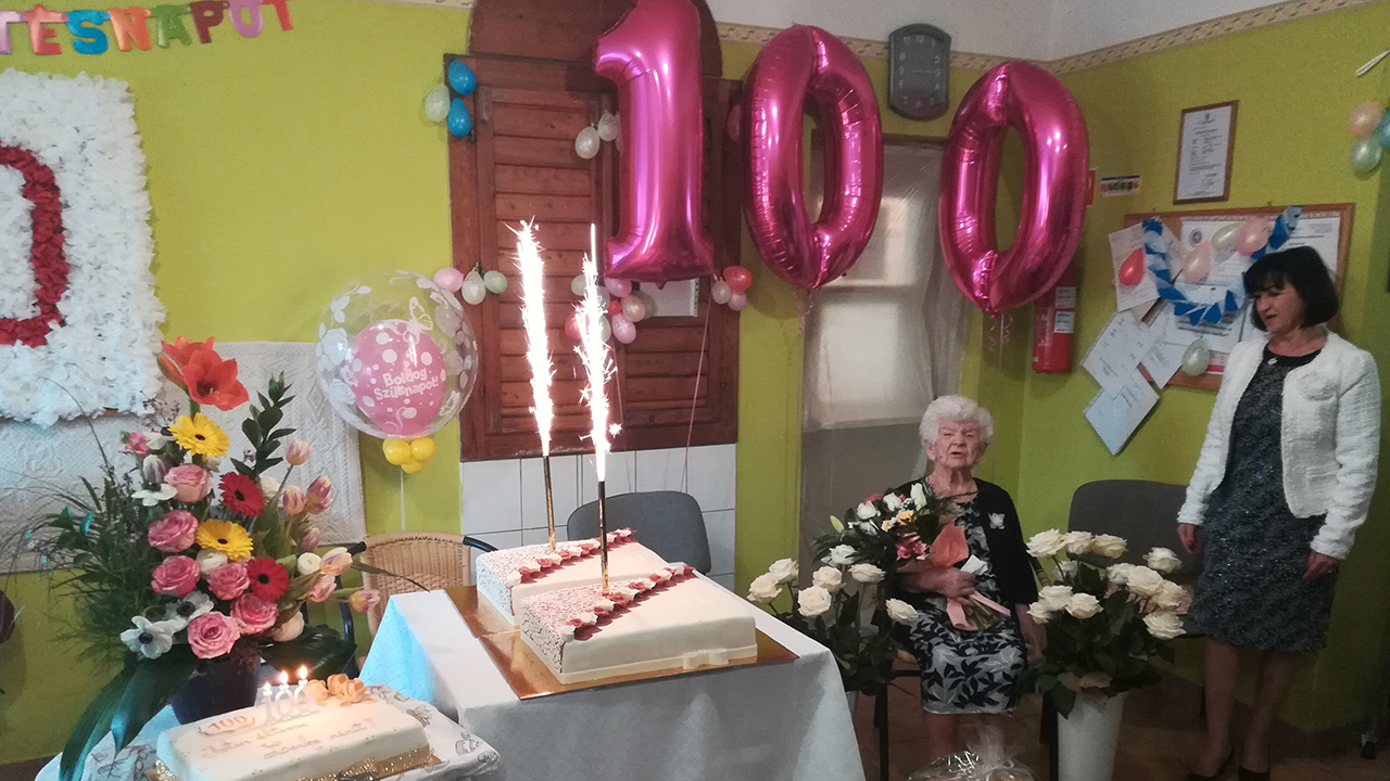 100. születésnapot ünnepeltek a Szent Pantaleimon Szeretetotthonban