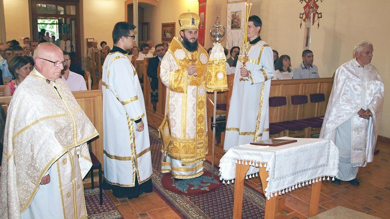 Tanúságtétel és kiválasztottság – püspöki liturgia Oroson               