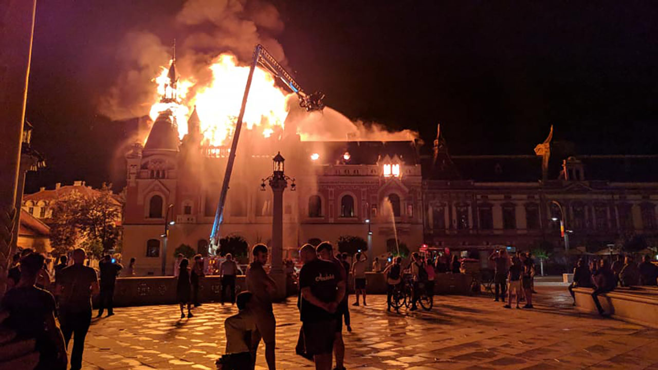 Leégett a nagyváradi görögkatolikus püspöki palota