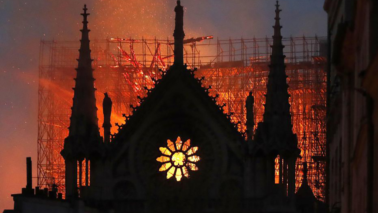 Az MKPK közleménye a Notre-Dame székesegyházat pusztító tűz kapcsán