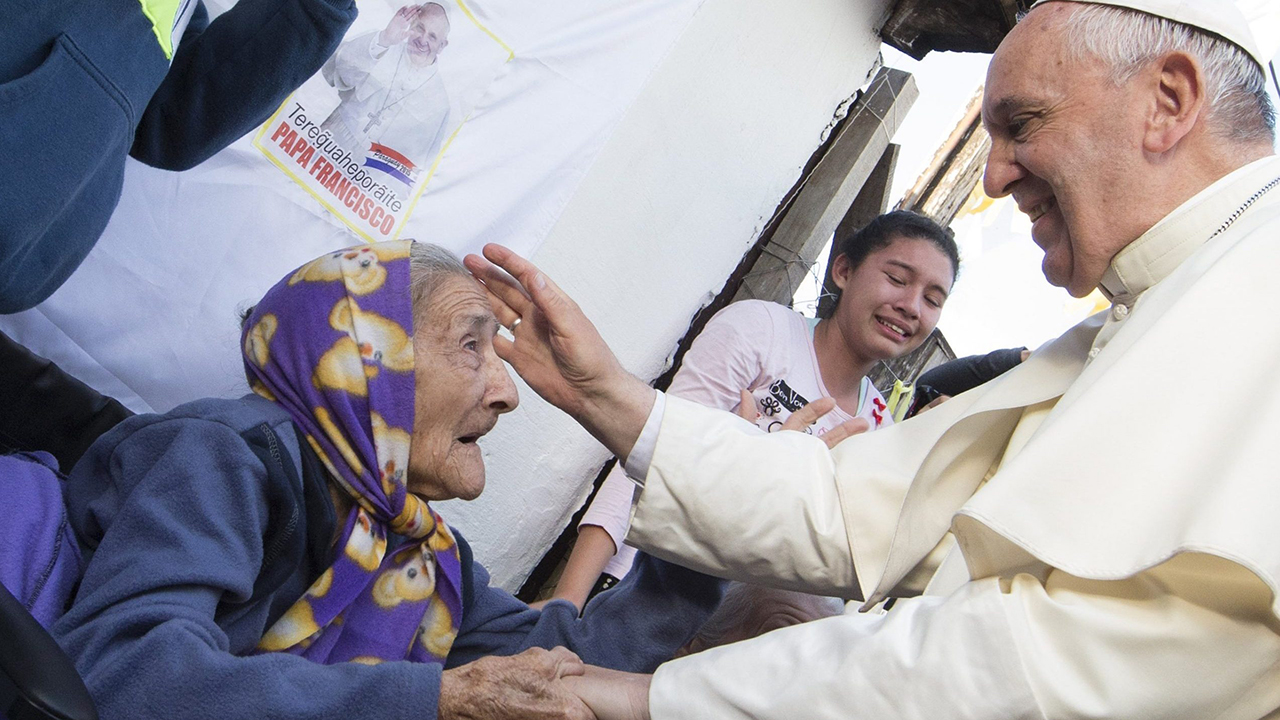 „Mindennap veled vagyok” – Ferenc pápa üzenete a nagyszülők és idősek első világnapjára