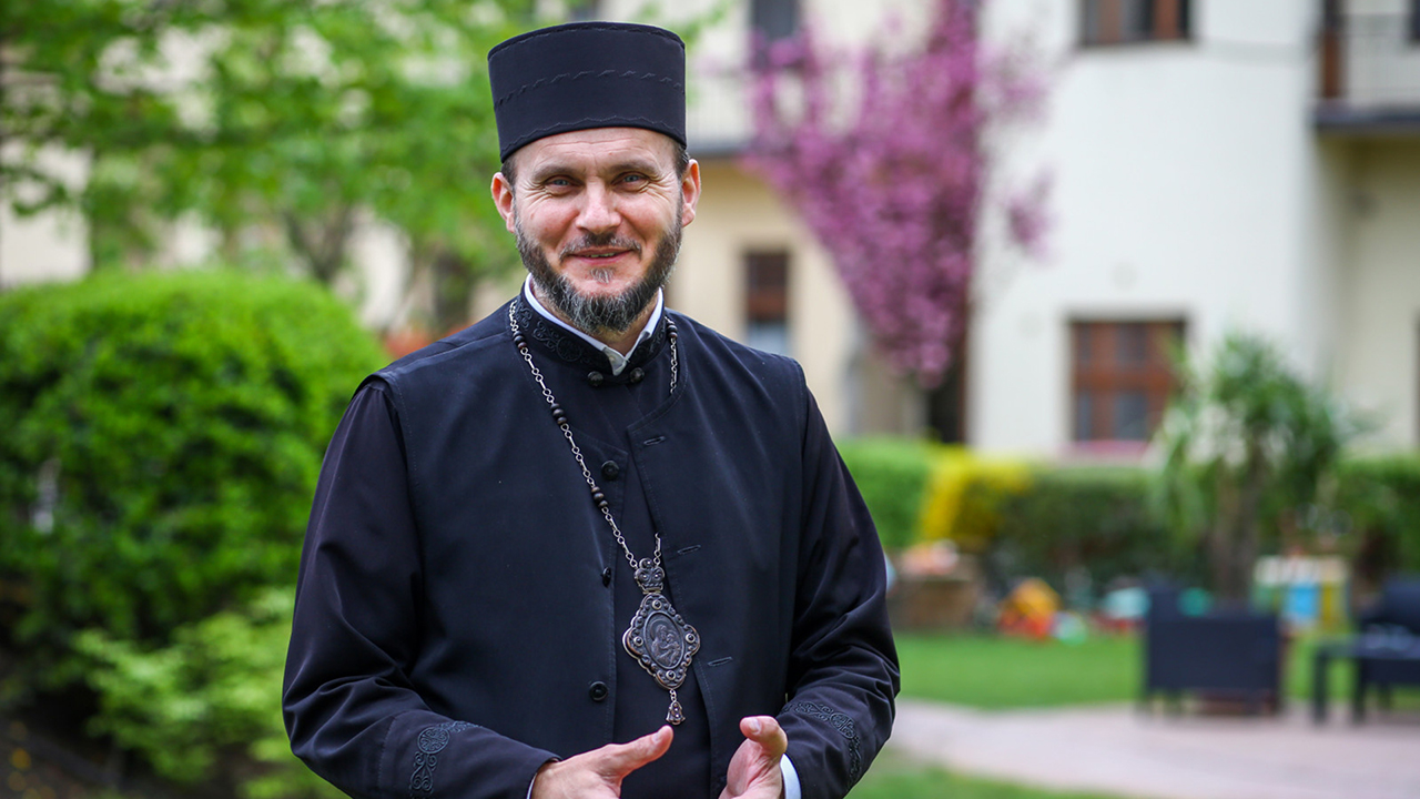 A Jóisten kezében van az életünk – Beszélgetés Szocska A. Ábel görögkatolikus püspökkel kép