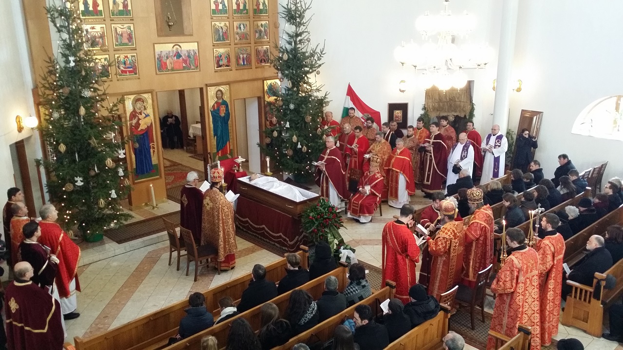 Telenkó Miklós atya temetése élő adásban