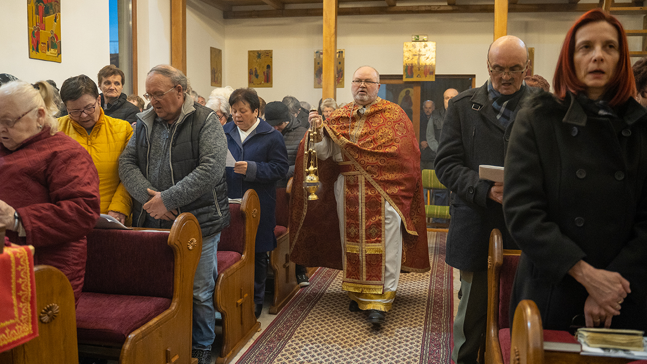 Biztonságban az örök isteni ölelésben – előszenteltek liturgiája Nyírlövőn