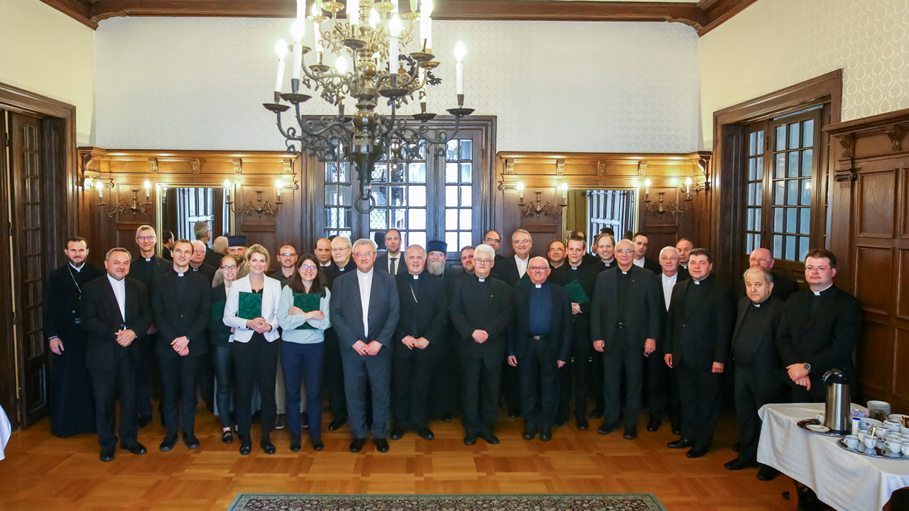 Pro Ecclesia Hungariae-díjat kapott Ernyey Áron és Hajós Márton