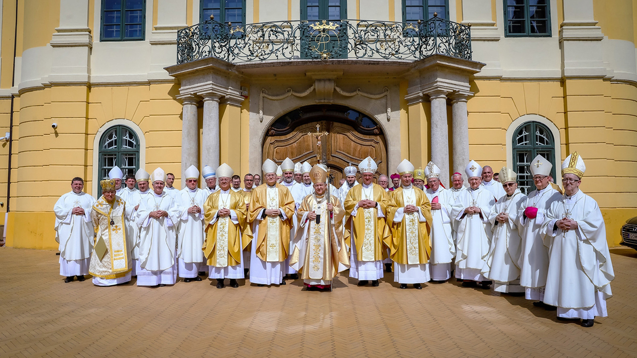 Bábel Balázs püspökké szentelésének 25. jubileumát ünnepelték Kalocsán