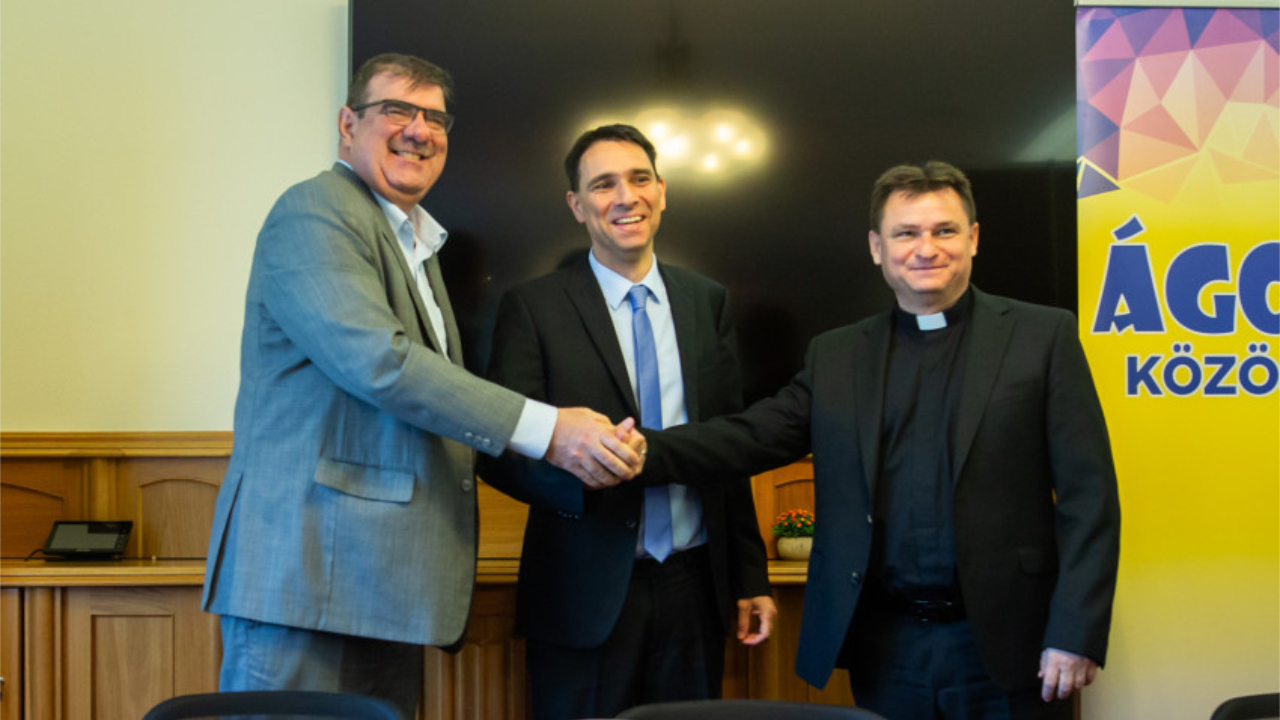 Történelmi léptékű együttműködés indult el a katolikus szociális és gyermekvédelmi területen