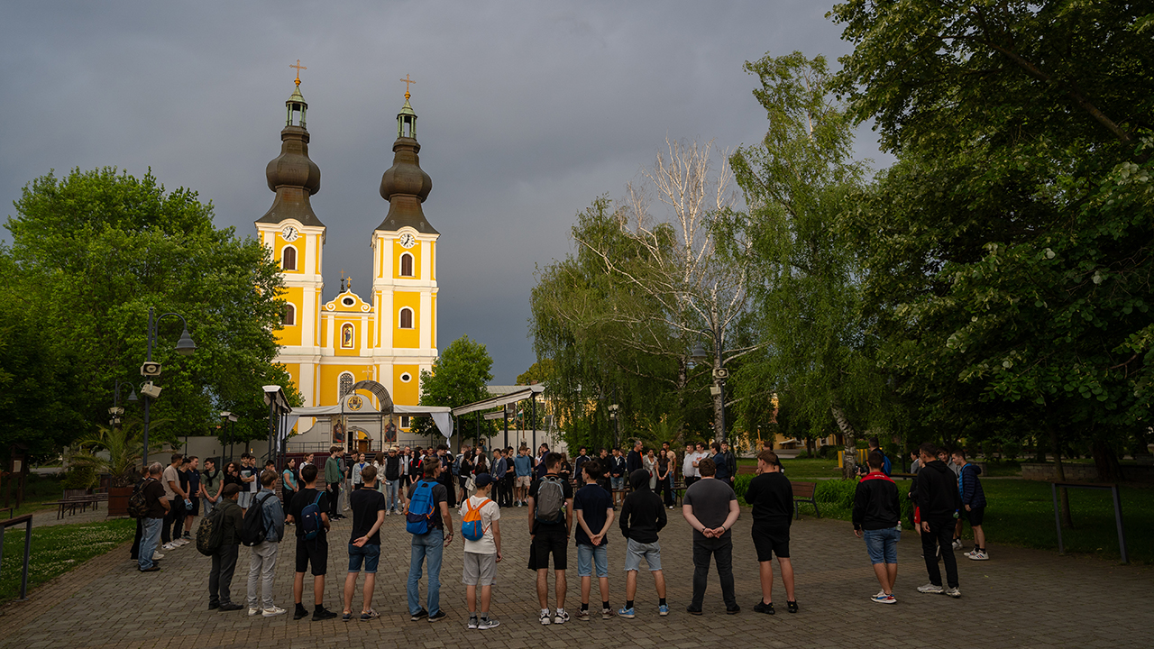 Ifjúsági imaestet tartottak Máriapócson – Együtt