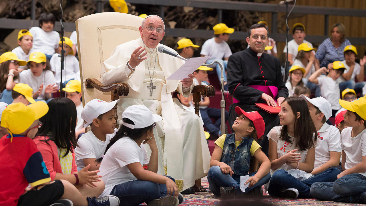 „A legkeményebb kérdések”, amelyeket Ferenc pápától valaha is kérdeztek