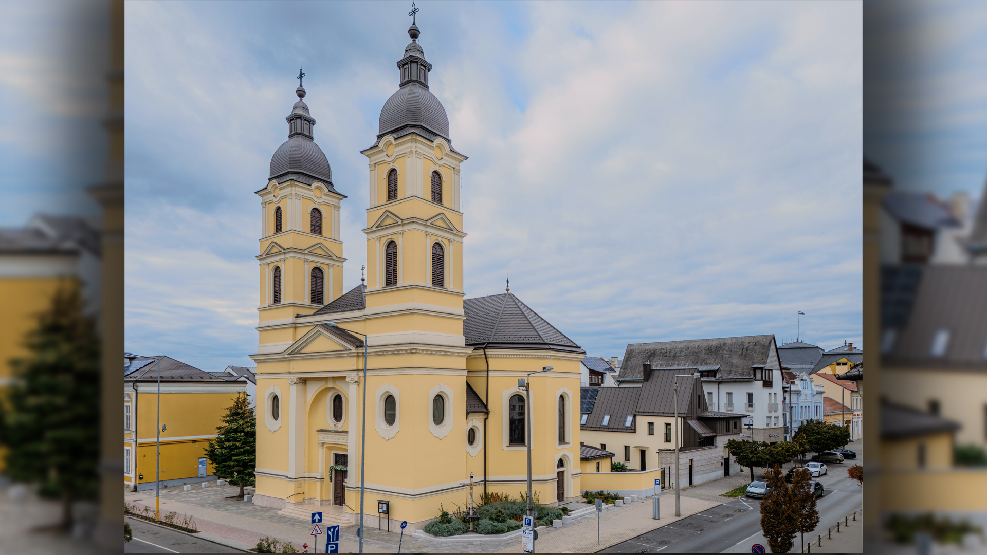Ünnepi szertartásrend a Szent Miklós-székesegyházban
