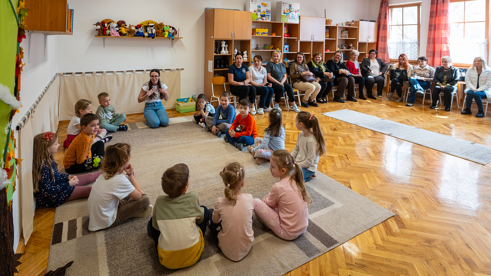 Játékkal és imádsággal zárult a hároméves bázisintézményi ciklus a Szent Miklós-óvodában