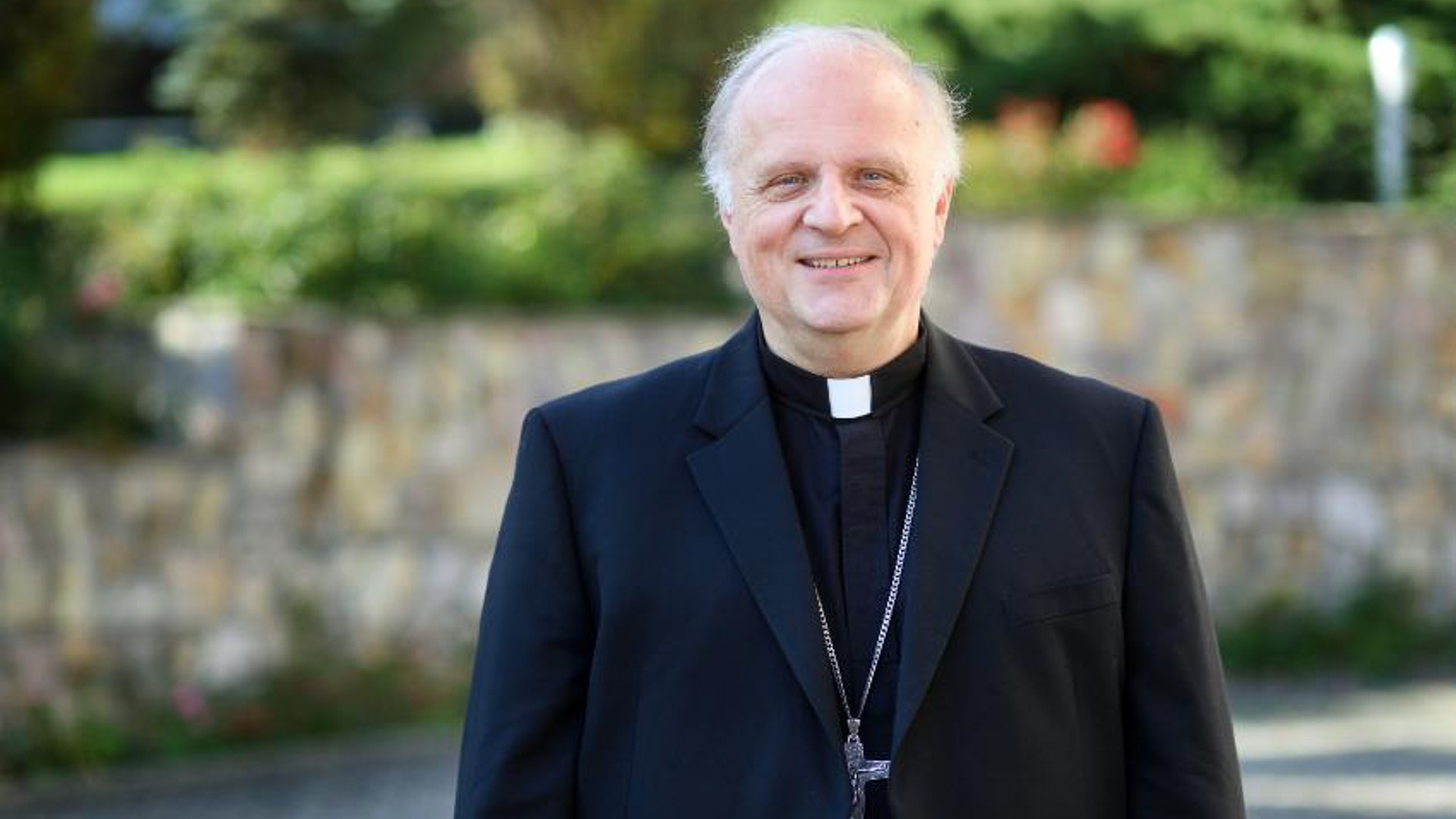 Távozik Magyarország apostoli nunciusa
