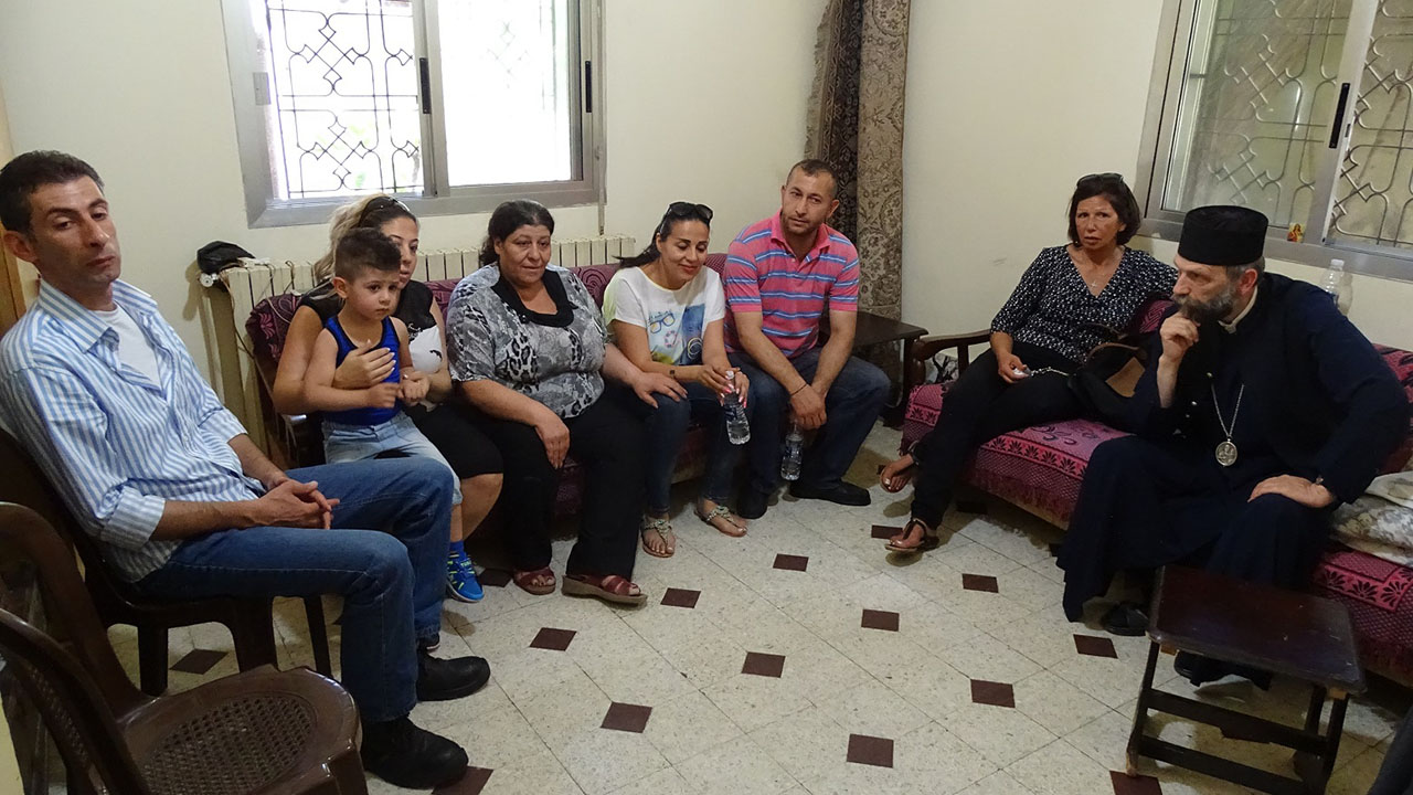 Szíriai menekülteket látogatott meg Fülöp atya Libanonban