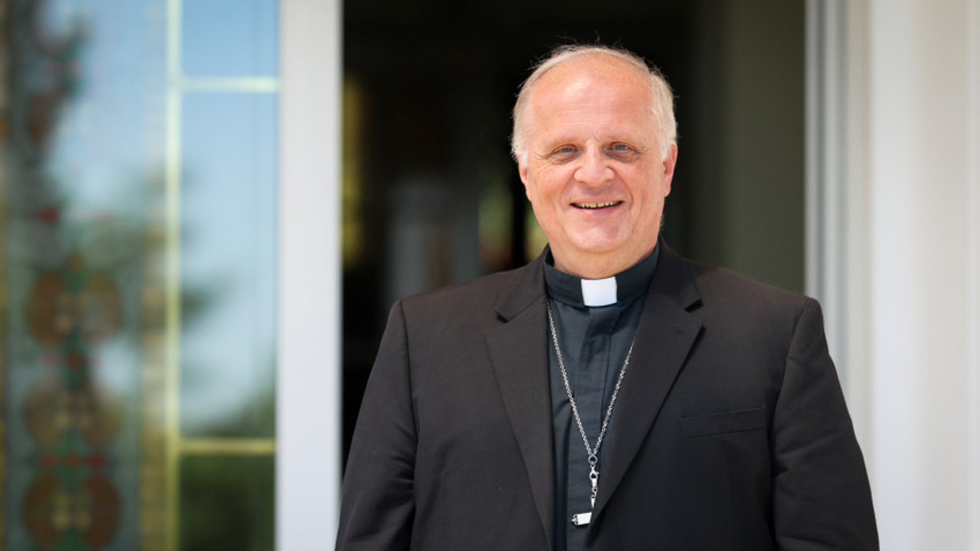 Lelki táplálékul szolgált a magyar emberekkel való találkozás – Búcsúzik Michael W. Banach nuncius