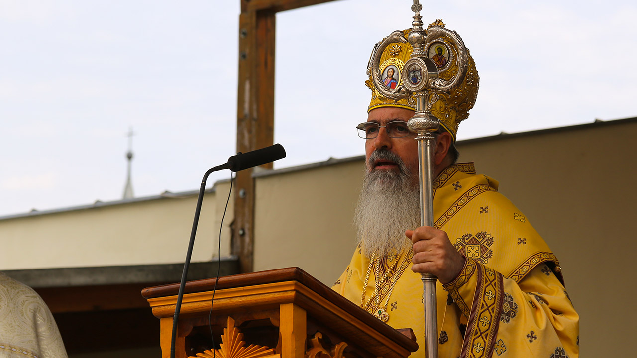 Manel Nin püspök prédikációja Máriapócson