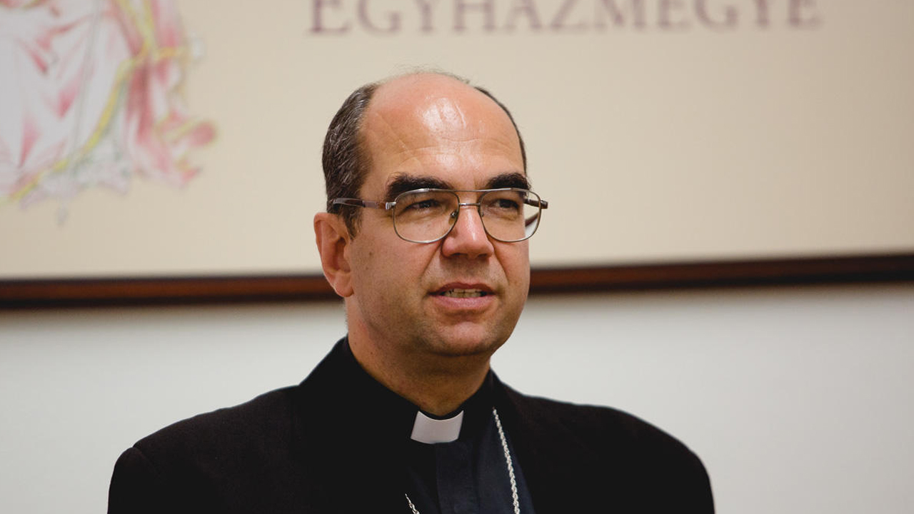 Interjú Székely János püspökkel